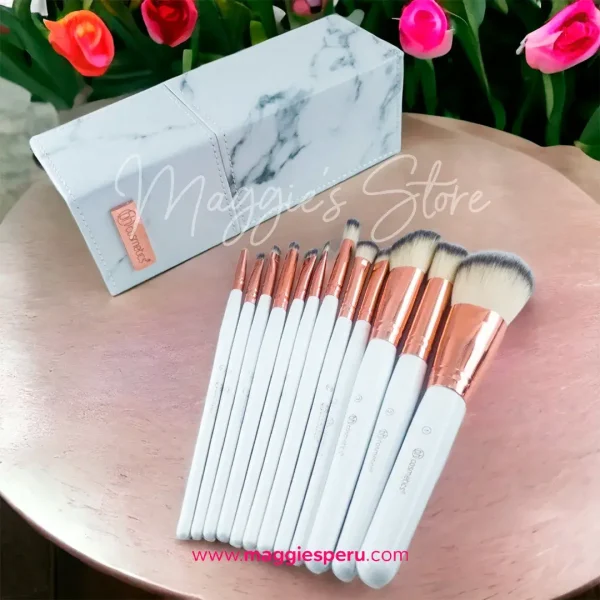 set-12-brochas-maquillaje-bh-cosmetics