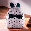 Mochila Rosada con Lunares - Encantador diseño para acompañar a las niñas en sus aventuras diarias. Perfecta para la escuela, paseos y actividades.